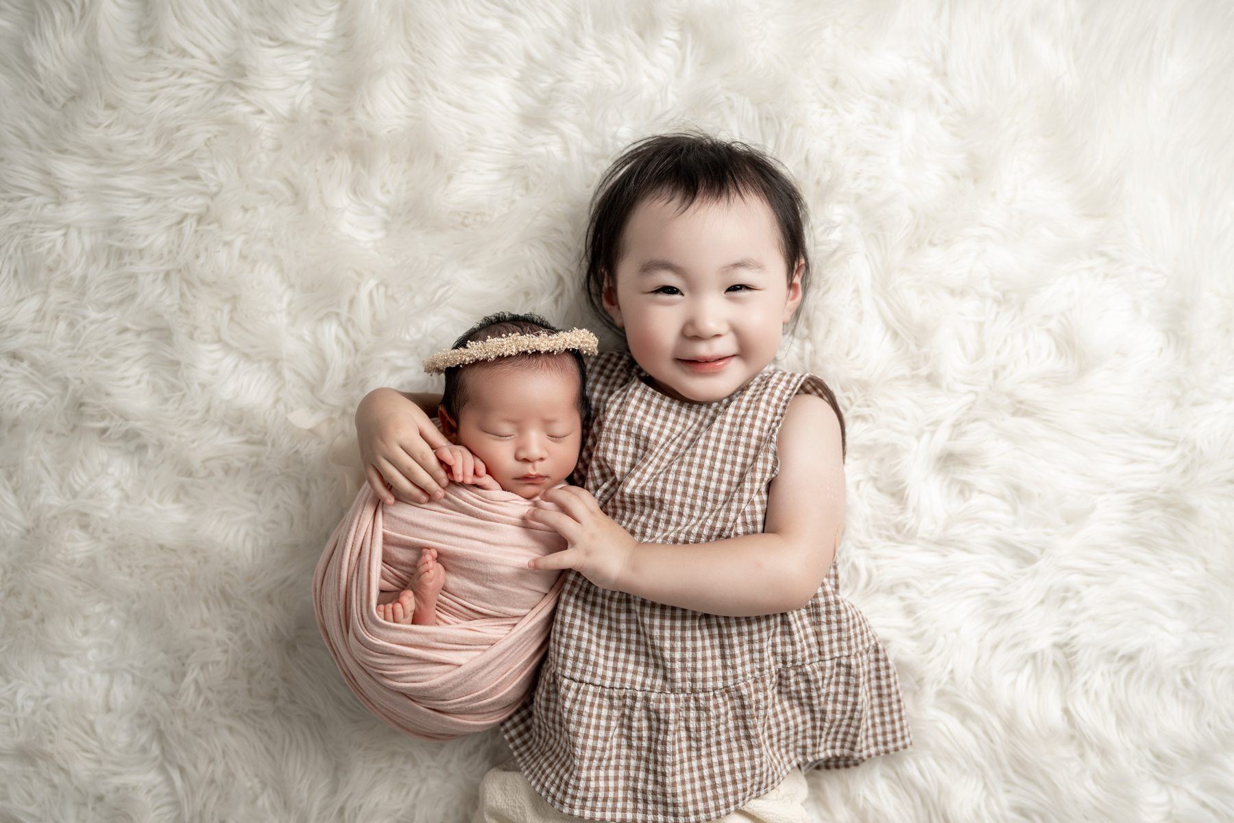 赤ちゃんとお姉ちゃん